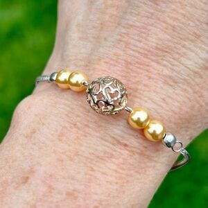 NWT Swarovski Crystal Golden Pearl Adjustable Lariat Style Bracelet